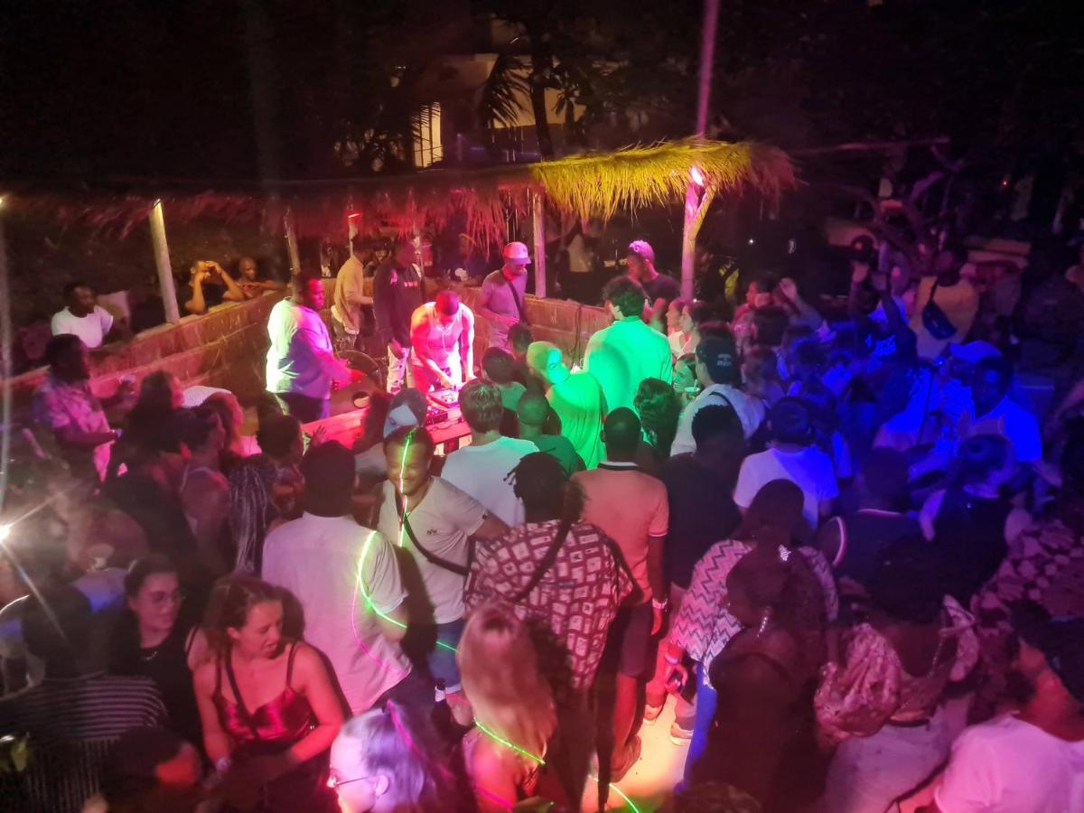 Beachfront Villa Ladha Ya Zanzibar Jambiani  Kültér fotó