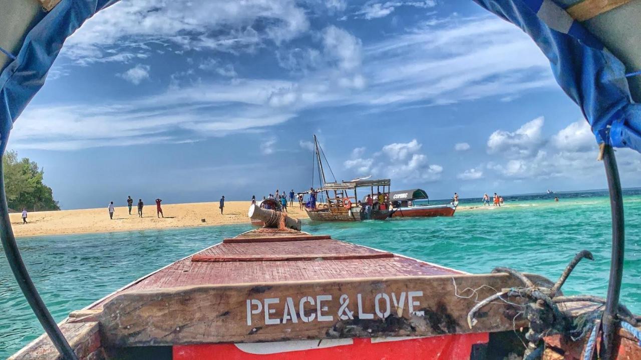 Beachfront Villa Ladha Ya Zanzibar Jambiani  Kültér fotó