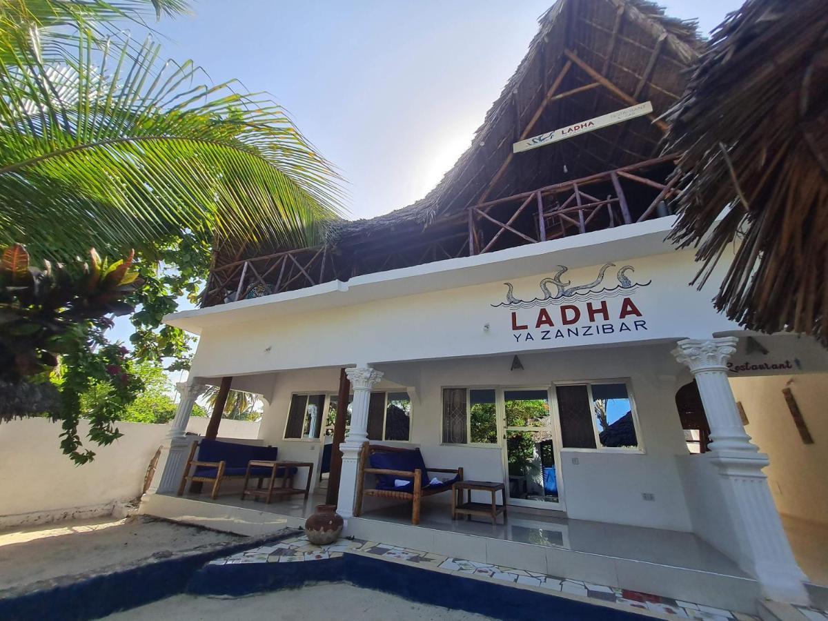 Beachfront Villa Ladha Ya Zanzibar Jambiani  Kültér fotó