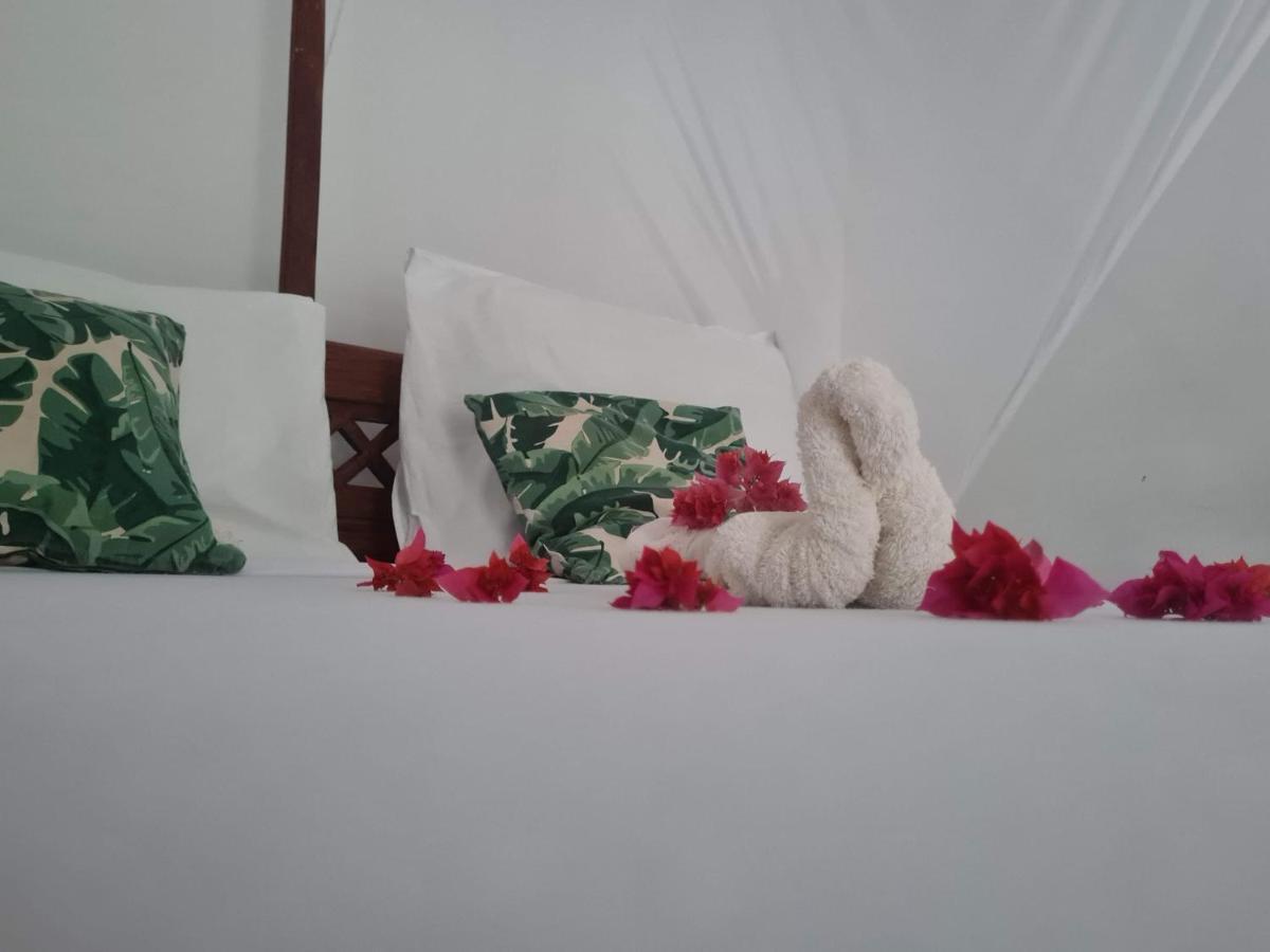 Beachfront Villa Ladha Ya Zanzibar Jambiani  Kültér fotó